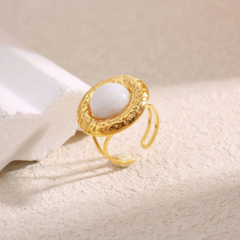 Bague pierre blanche