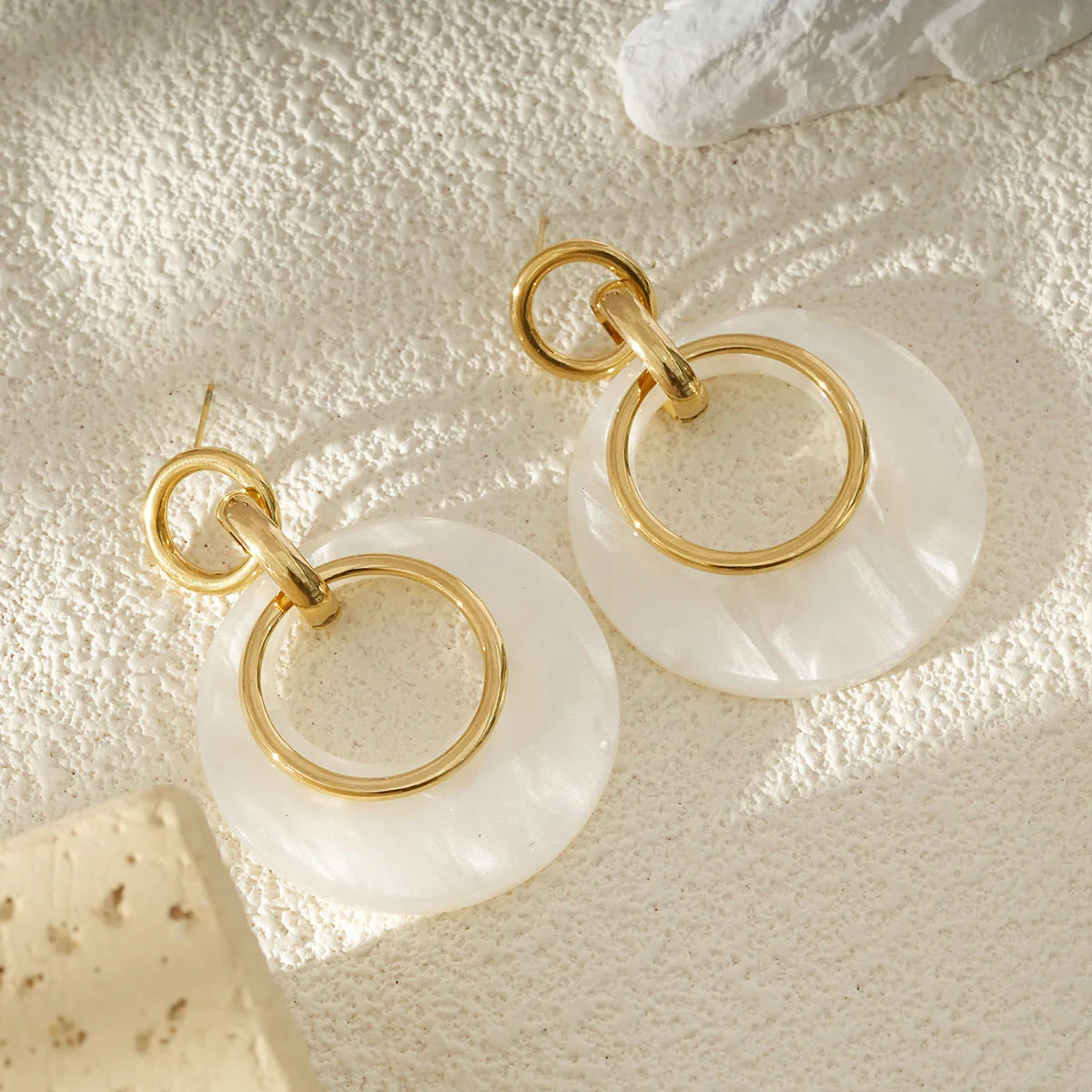 Boucles d’oreilles cercles entrelacées