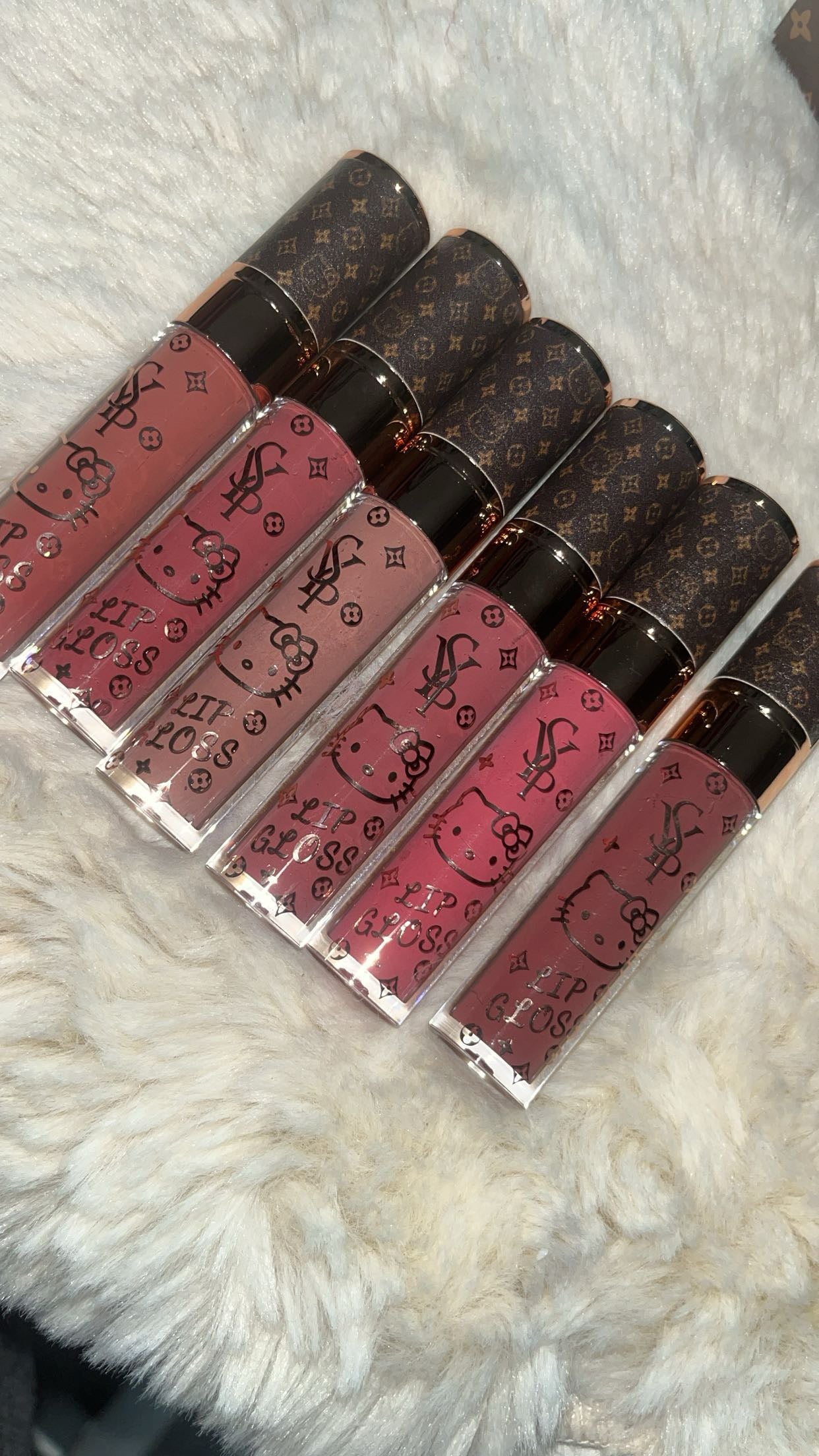 Gloss LV hello kitty